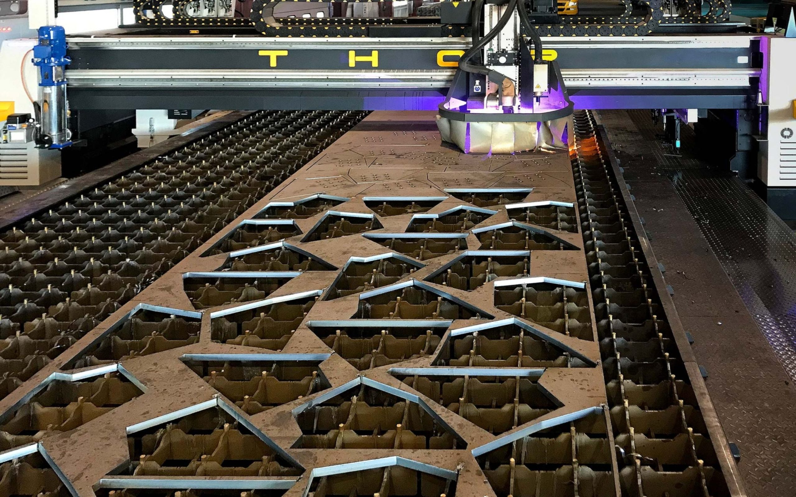 gia cong kim loai tam scaled